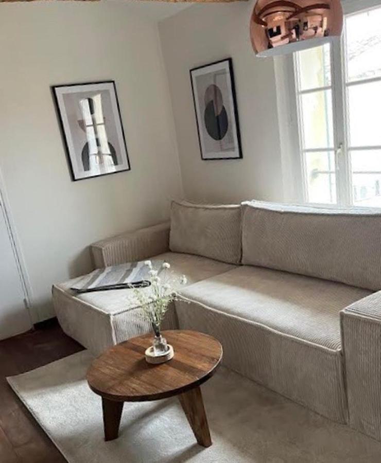 Apartment With Mediterranean Charm In The Heart Of The Provencal Market Antibes Bagian luar foto