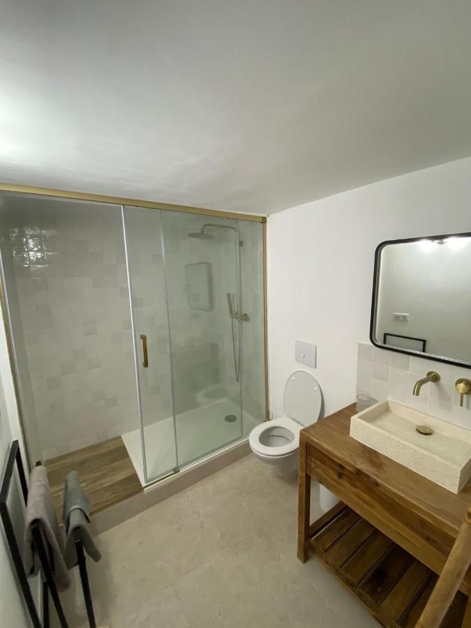 Apartment With Mediterranean Charm In The Heart Of The Provencal Market Antibes Bagian luar foto