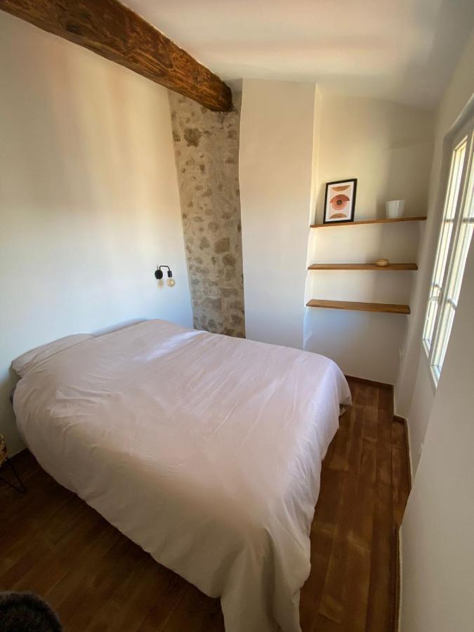 Apartment With Mediterranean Charm In The Heart Of The Provencal Market Antibes Bagian luar foto