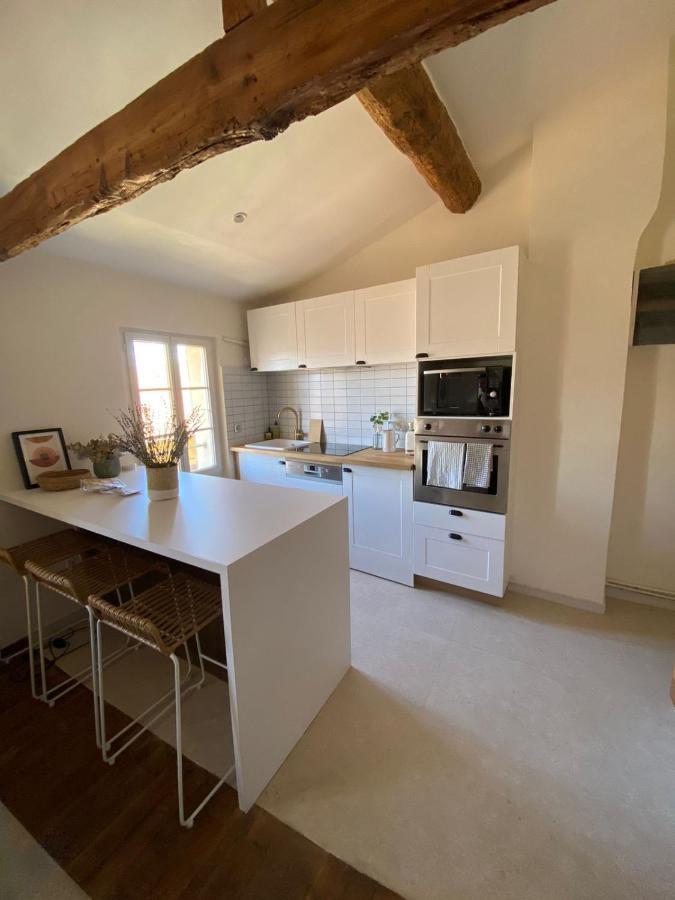 Apartment With Mediterranean Charm In The Heart Of The Provencal Market Antibes Bagian luar foto