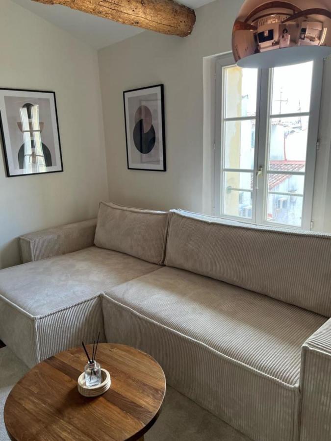 Apartment With Mediterranean Charm In The Heart Of The Provencal Market Antibes Bagian luar foto